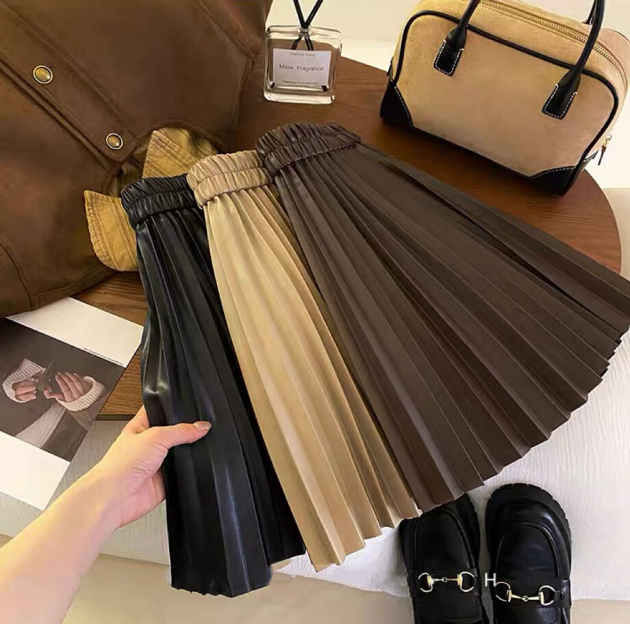 Brown PU Leather Pleated Short Skirt