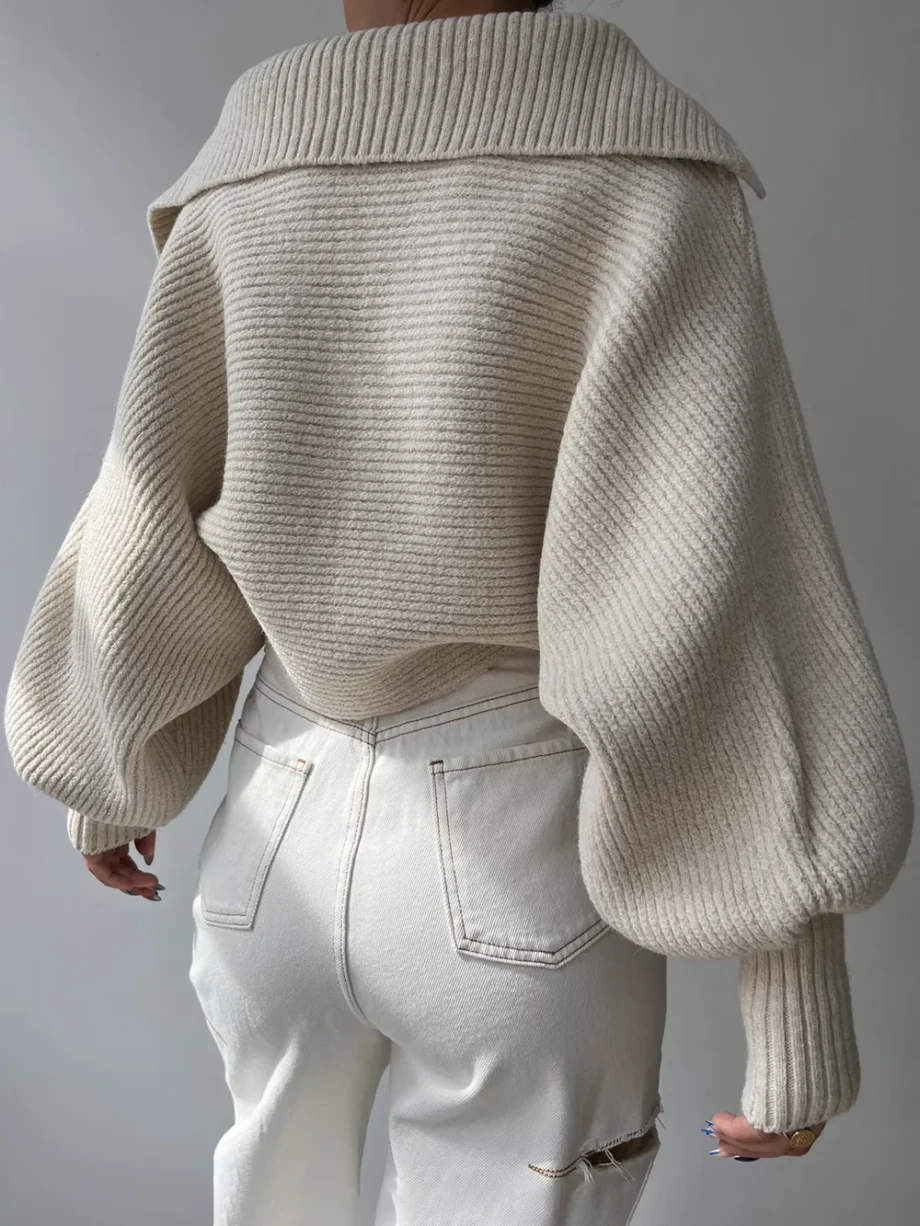 Crisp Collar Knit Sweater