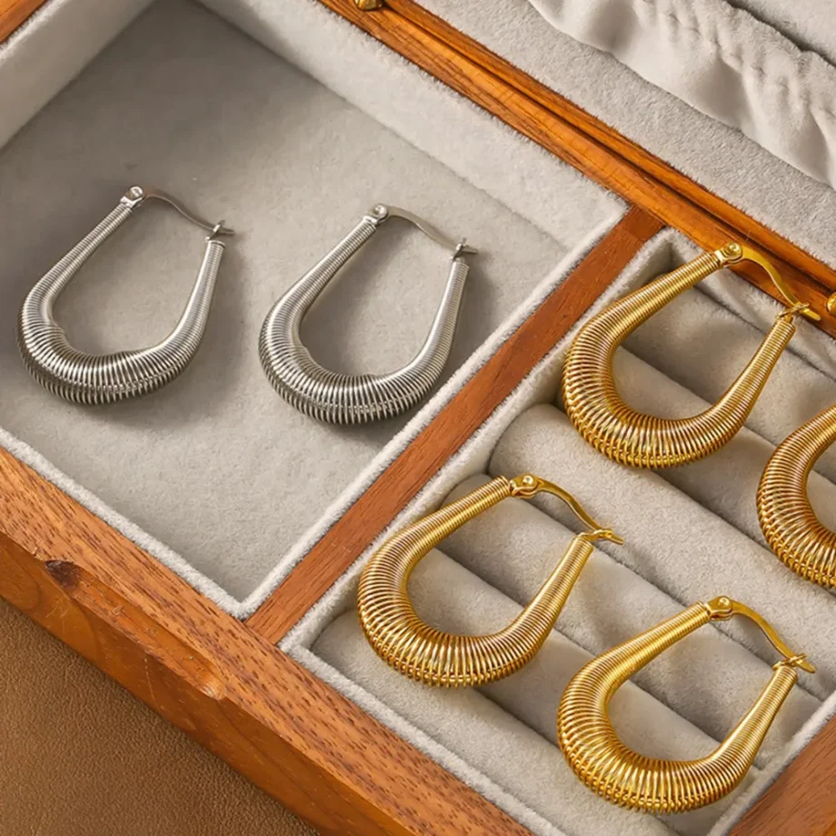 CurveCraft Earrings