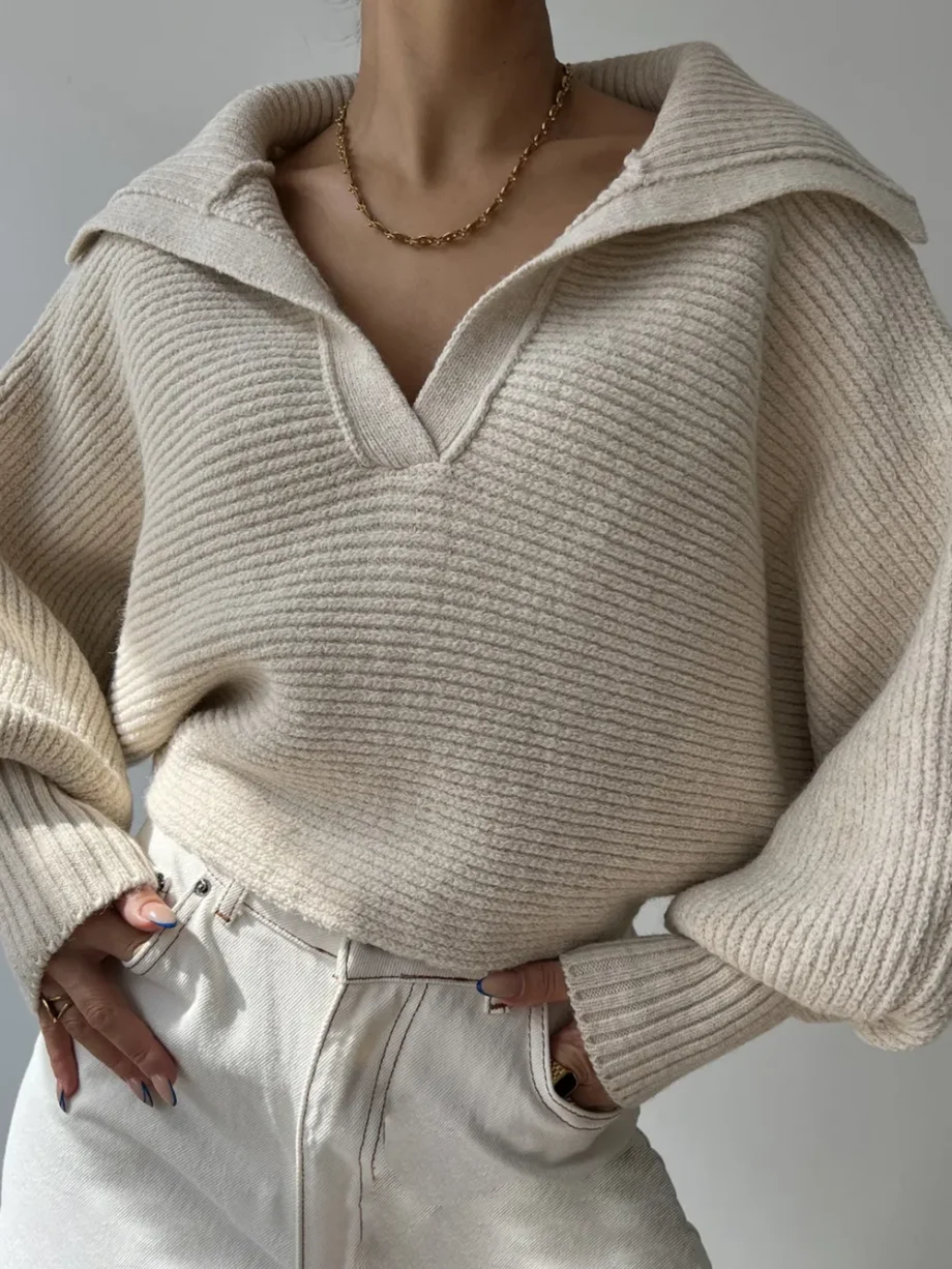 Crisp Collar Knit Sweater