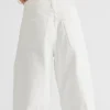 Essential Wide-Leg Jeans