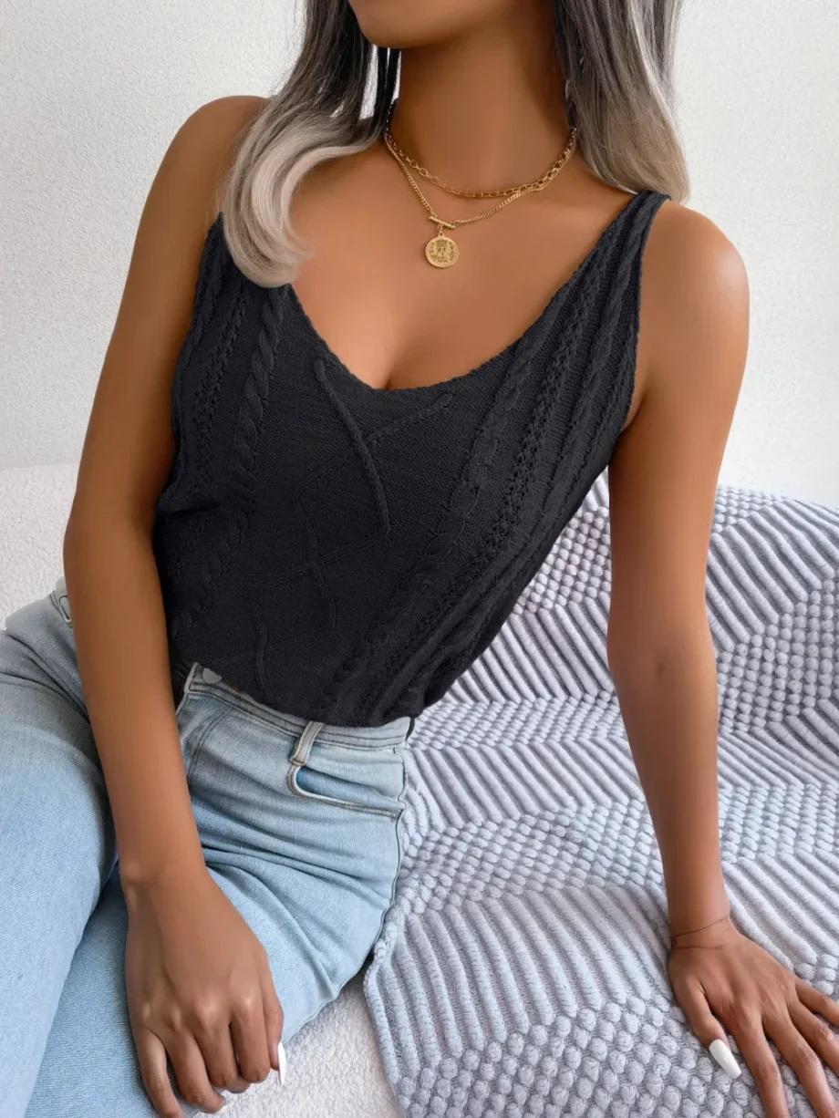 Scoop Cable Knit Vest