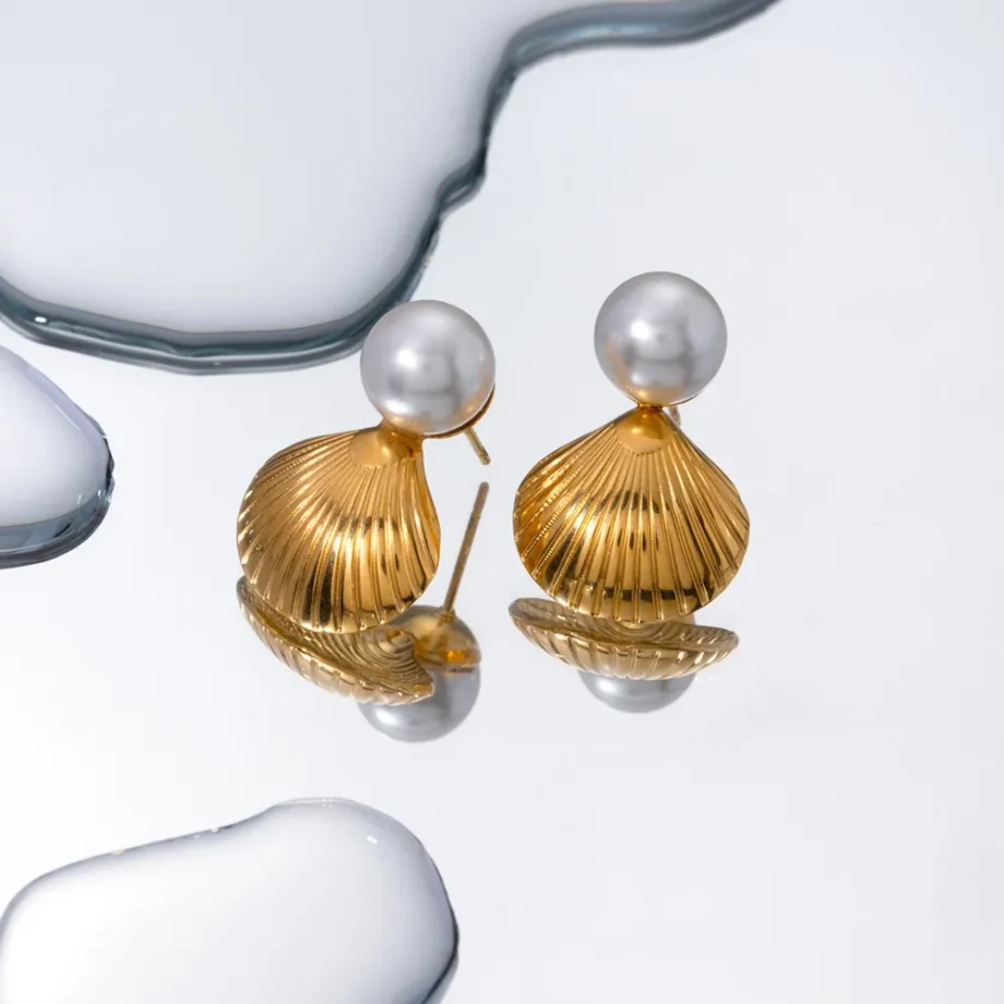Golden Shell Earrings