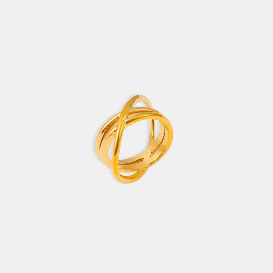 Crisscross Luxe Gold Ring