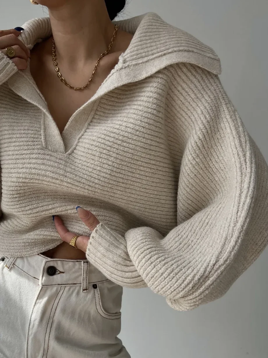 Crisp Collar Knit Sweater