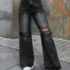 Distressed Wide Leg Jeans with Pockets