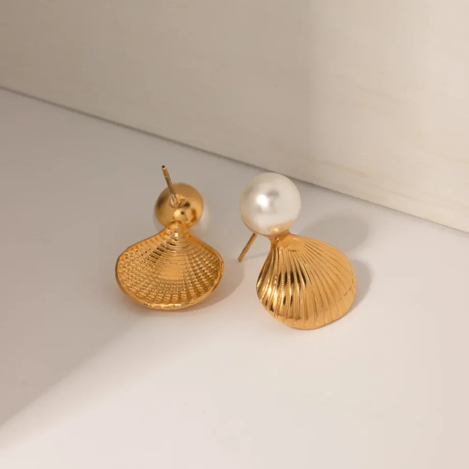 Golden Shell Earrings