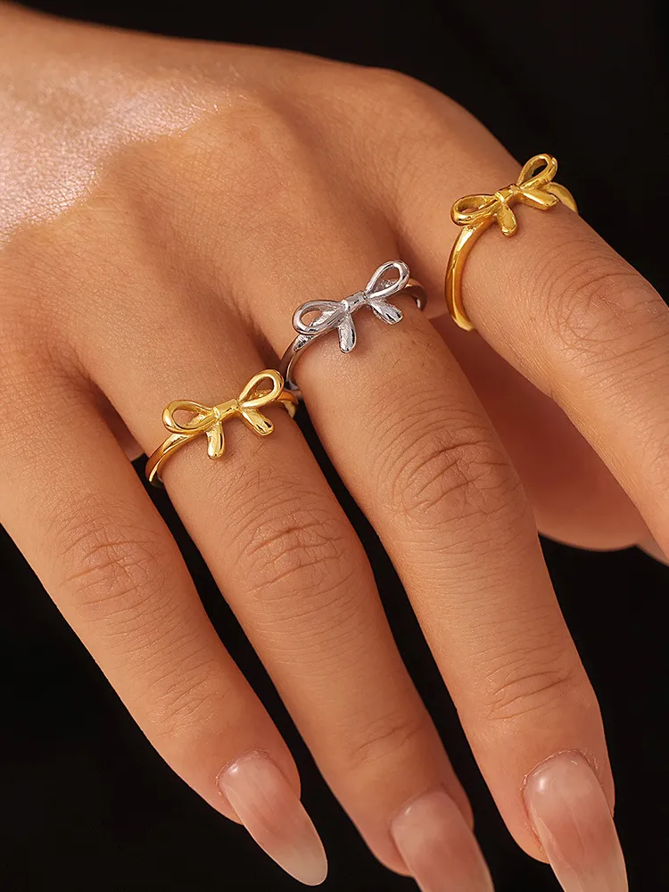 Bow Glam Ring