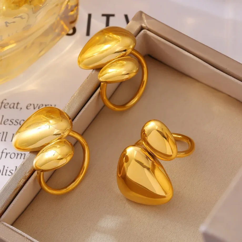 LuxeEdge Ring