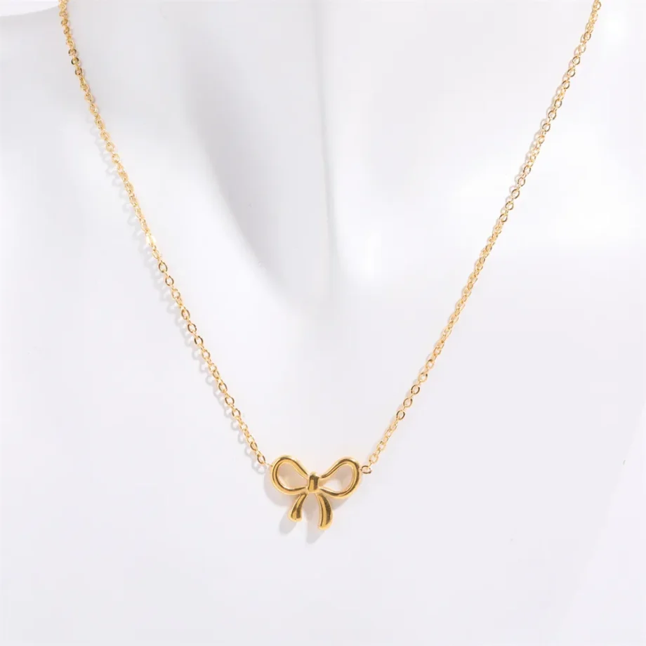Charming Bow Pendant Necklace