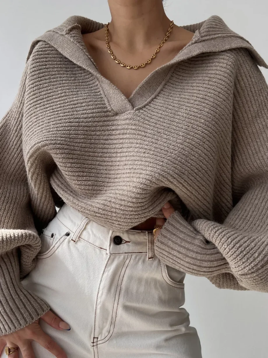 Crisp Collar Knit Sweater