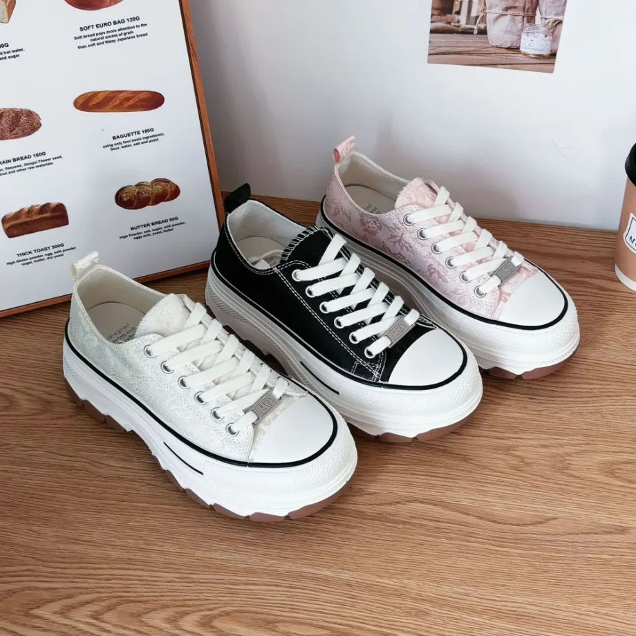 CanvasRise Sneakers