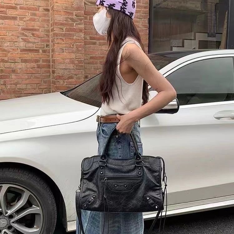 MotoChic High-End Shoulder Bag