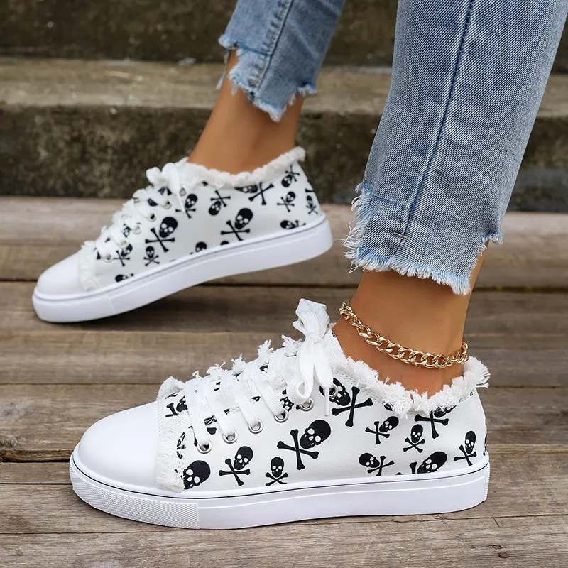 Canvas Muse Sneakers