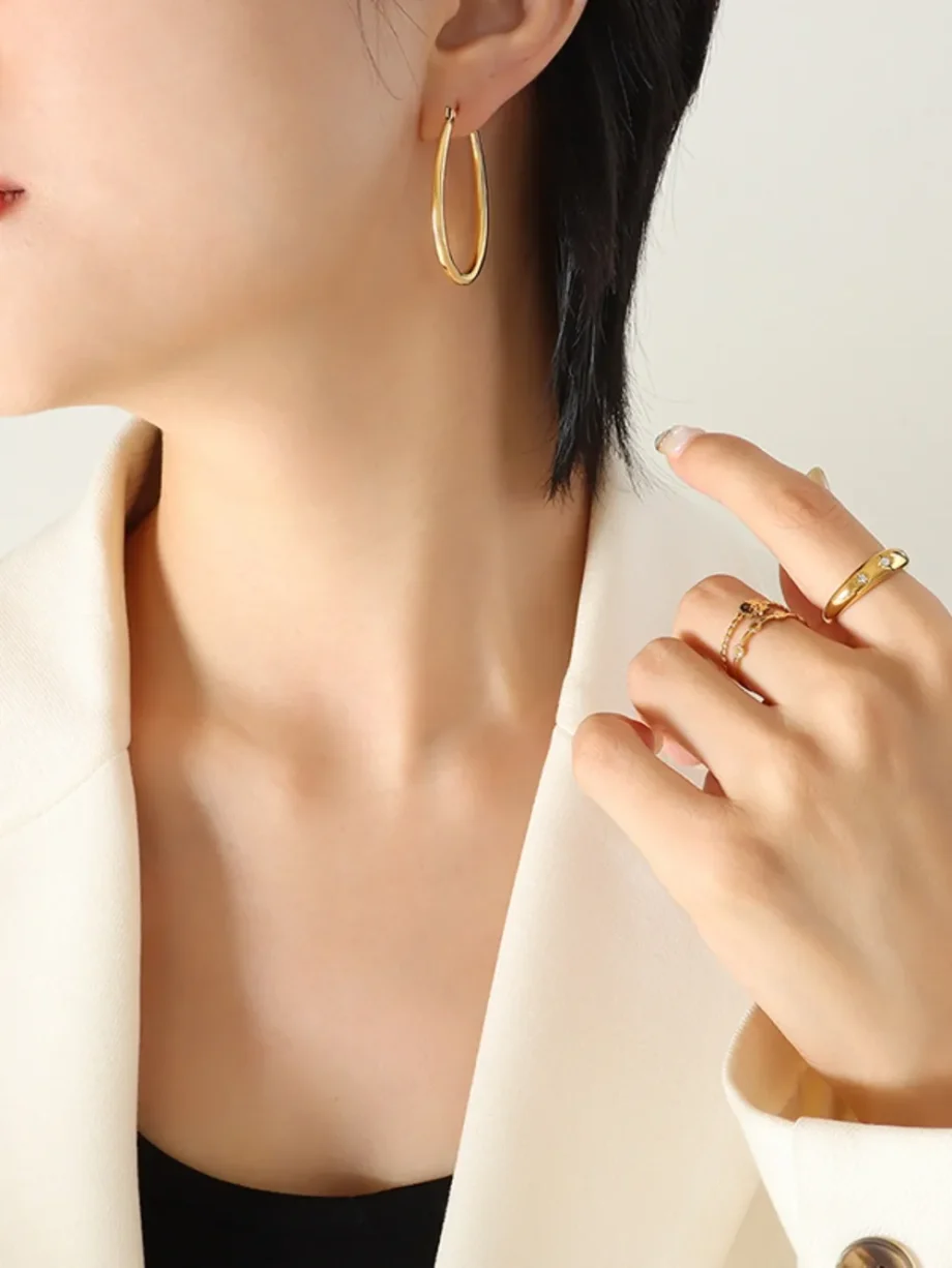 Minimal Muse Earrings