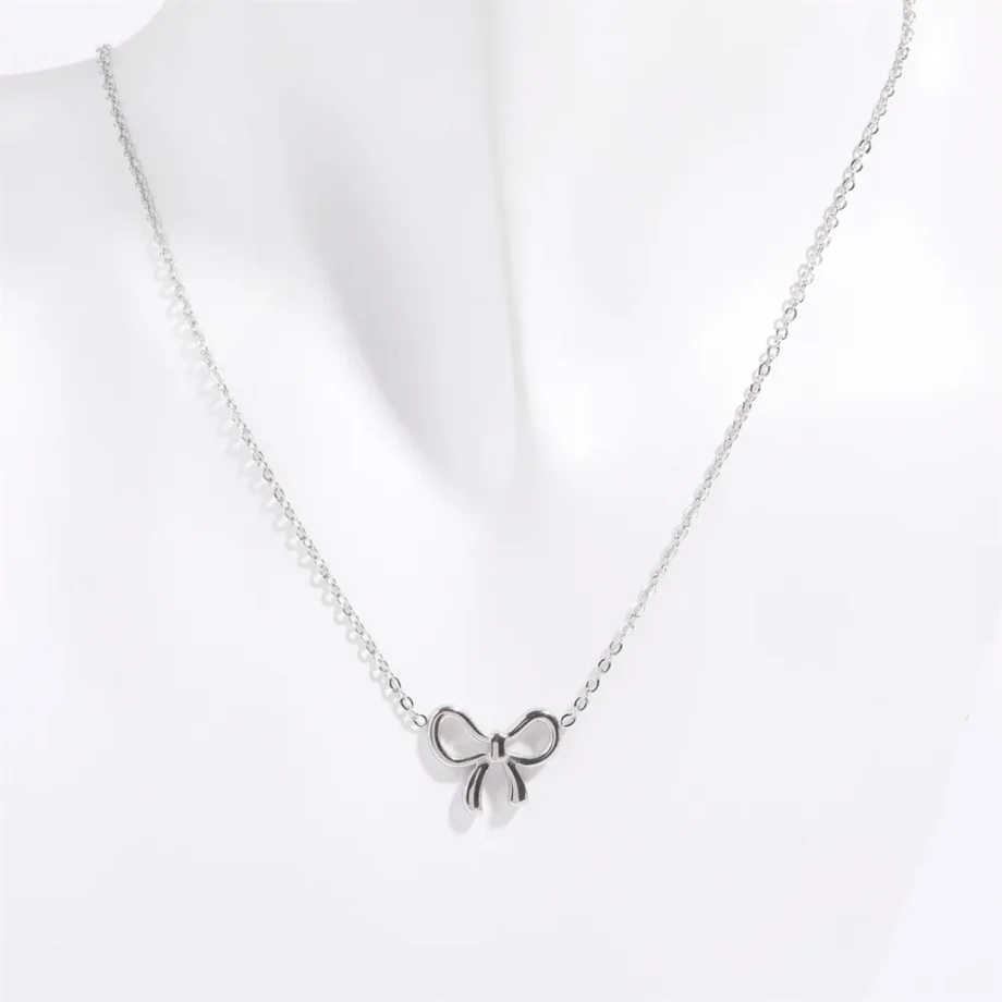 Charming Bow Pendant Necklace