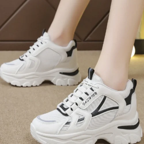 Elevate Sneakers (Platform sneakers)