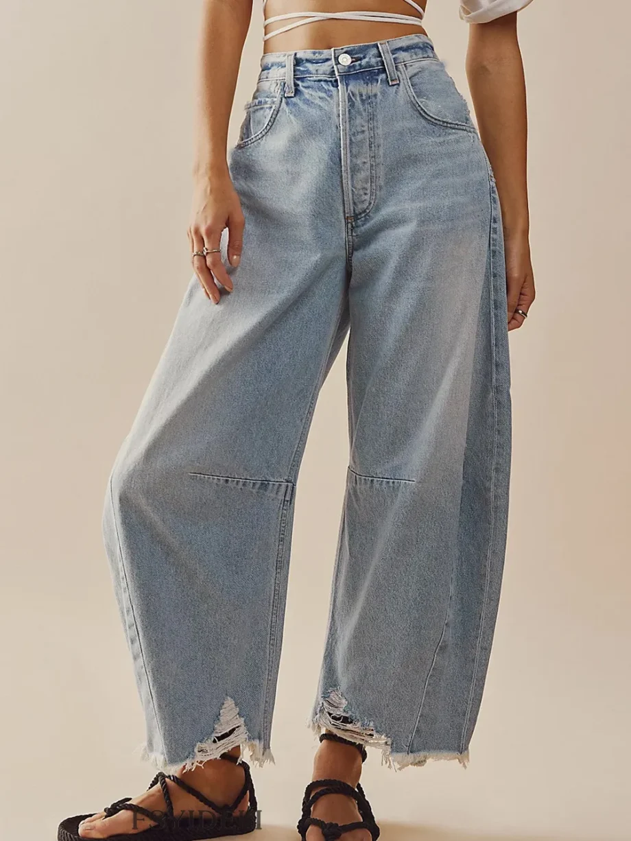 Essential Wide-Leg Jeans