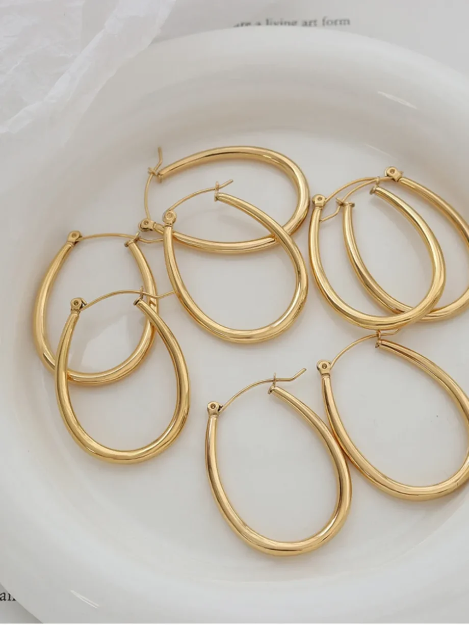 Minimal Muse Earrings