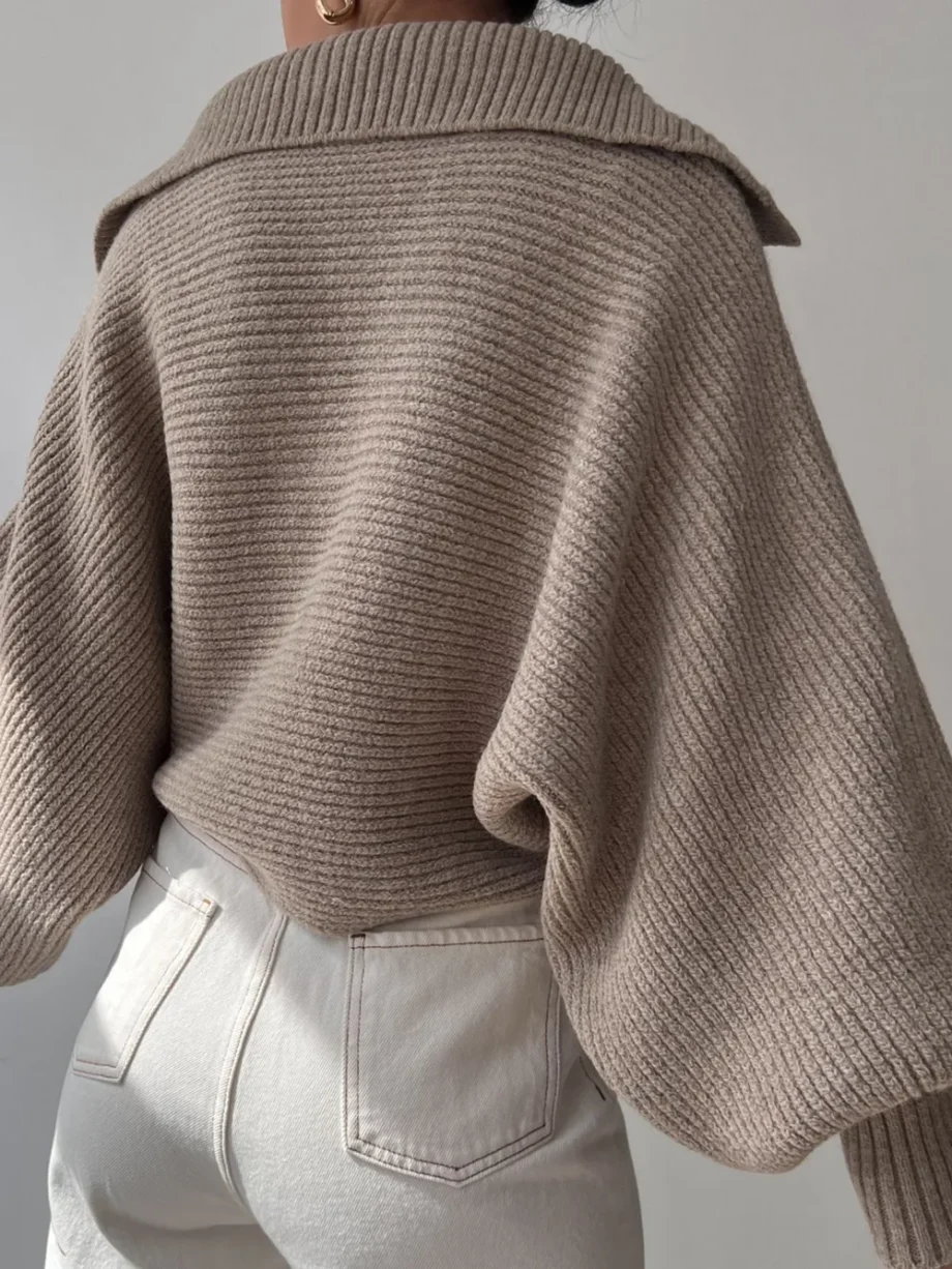 Crisp Collar Knit Sweater