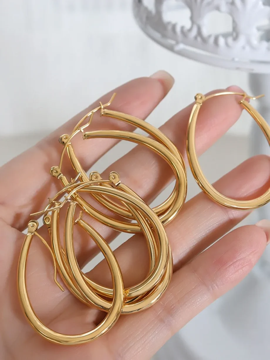 Minimal Muse Earrings