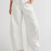 Essential Wide-Leg Jeans