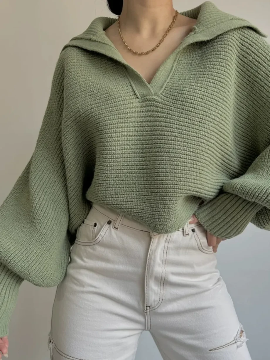 Crisp Collar Knit Sweater