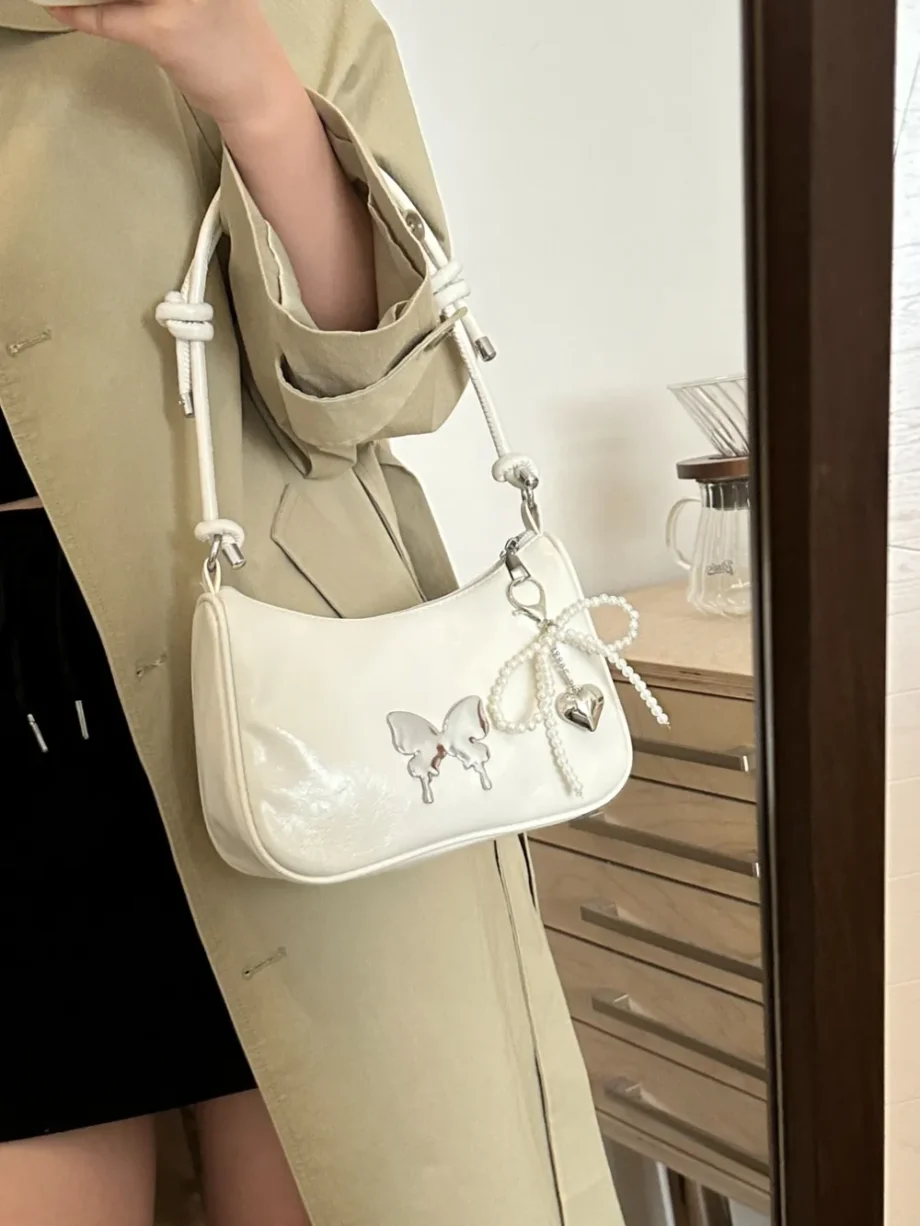 FlutterBow PU Purse