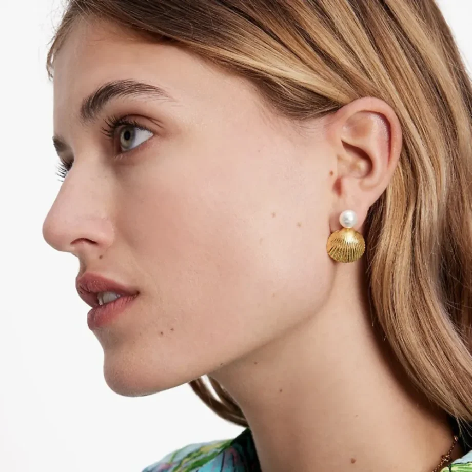 Golden Shell Earrings